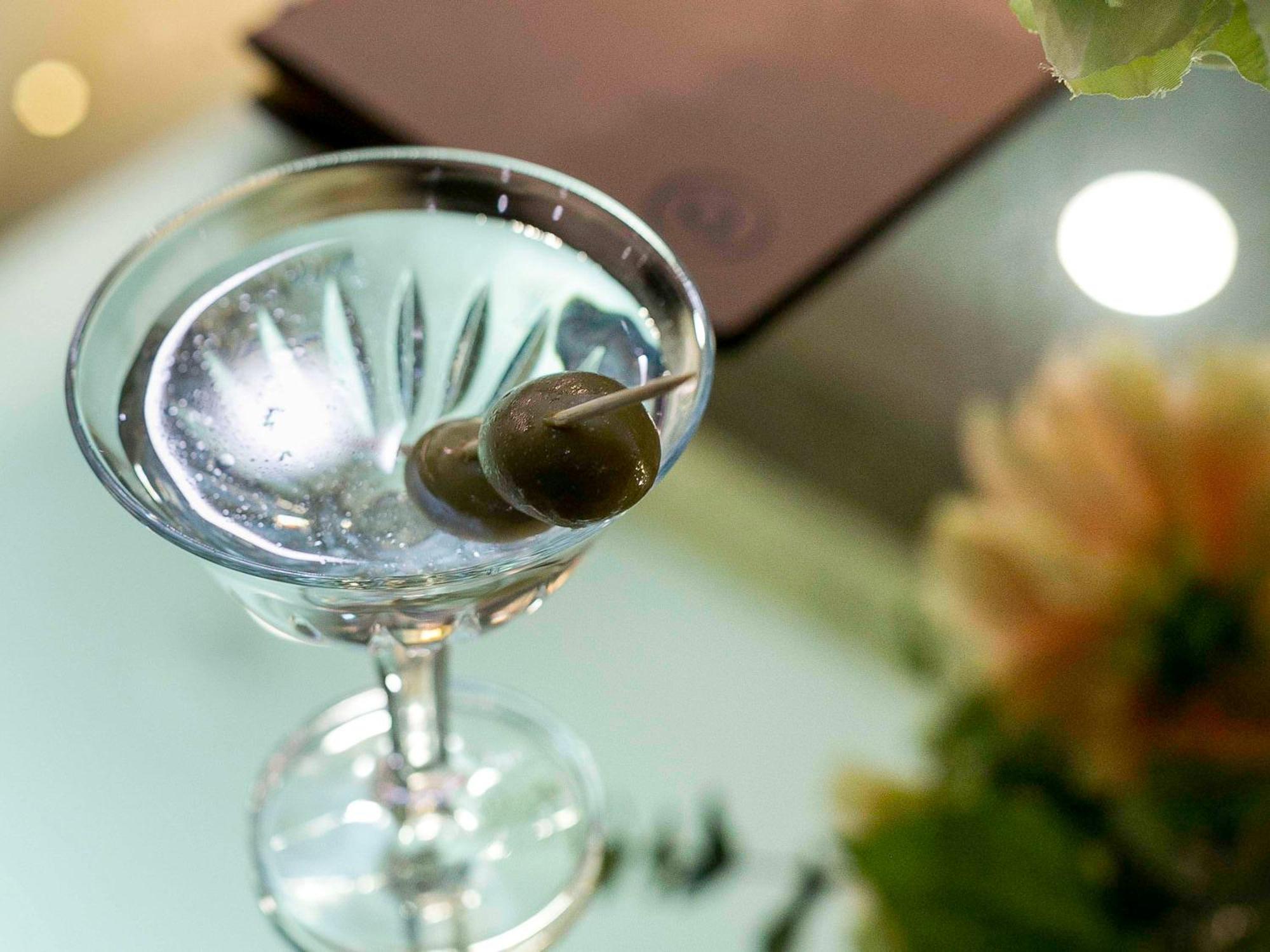 The Sebel Quay West Suites Sydney Esterno foto A dry martini